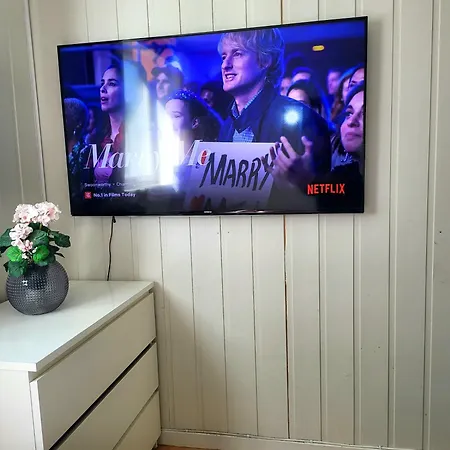 Spacious & Modern In With Free Parking Trondheim